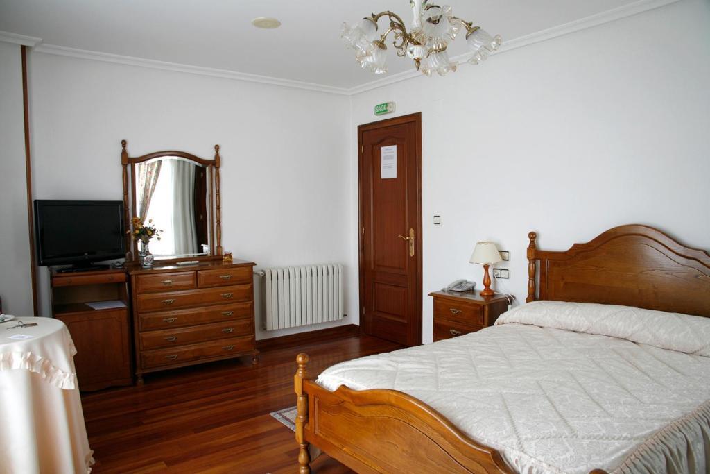 Hotel Pousada Vicente Risco كاسترو كالديلاس المظهر الخارجي الصورة
